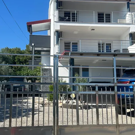 - Povilska Apartment Novi Vinodolski