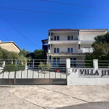 - Povilska Apartment Novi Vinodolski